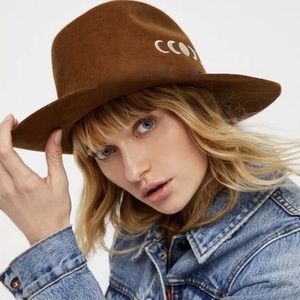 Free People Moon Phase hat 🌑🌘🌗🌕🌒🌓
